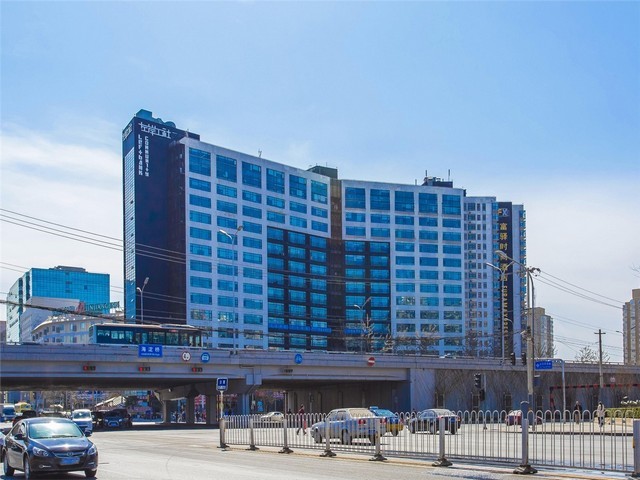 常州精密模具加工中心安装